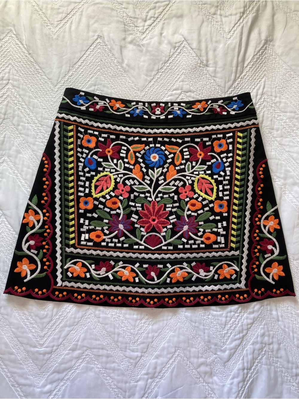Emory Park Embroidered Mini Skirt Floral Embroidery size Large